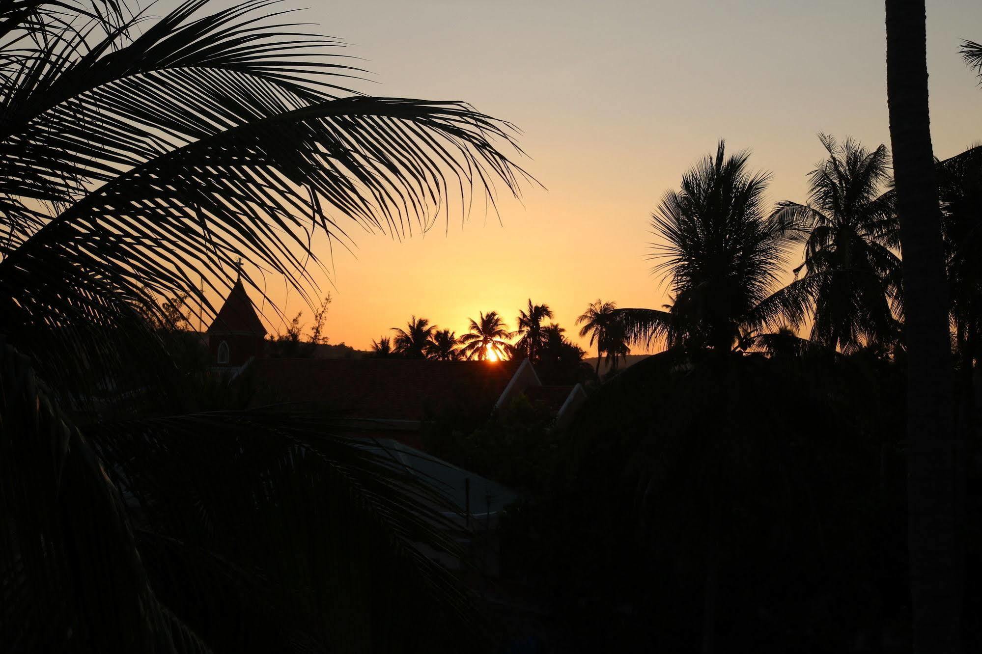 Sunrise Village Hotel Mũi Né Buitenkant foto