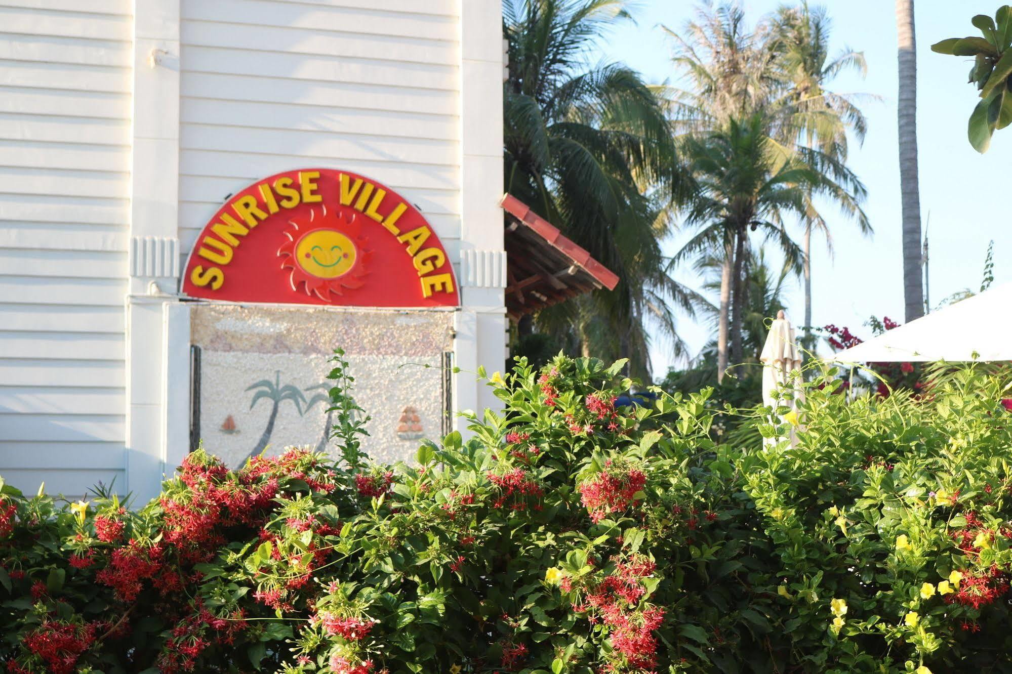 Sunrise Village Hotel Mũi Né Buitenkant foto